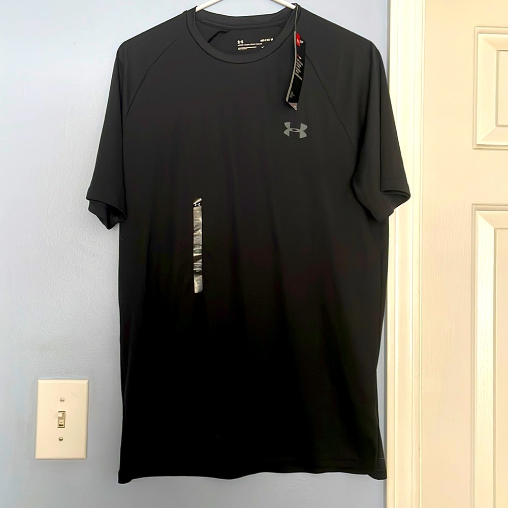 Loose Under Armour T-Shirt